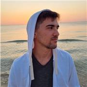 Studente universitario in ingegneria impartisce lezioni su tutte le materie scientifiche (chimica, biologia, matematica fisica...)
